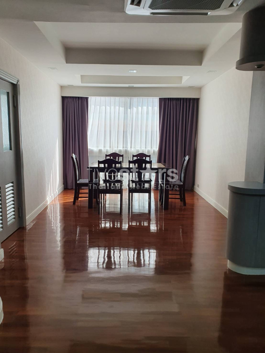 Appartement rénové de 3 chambres à louer à Phromphong, photo 2