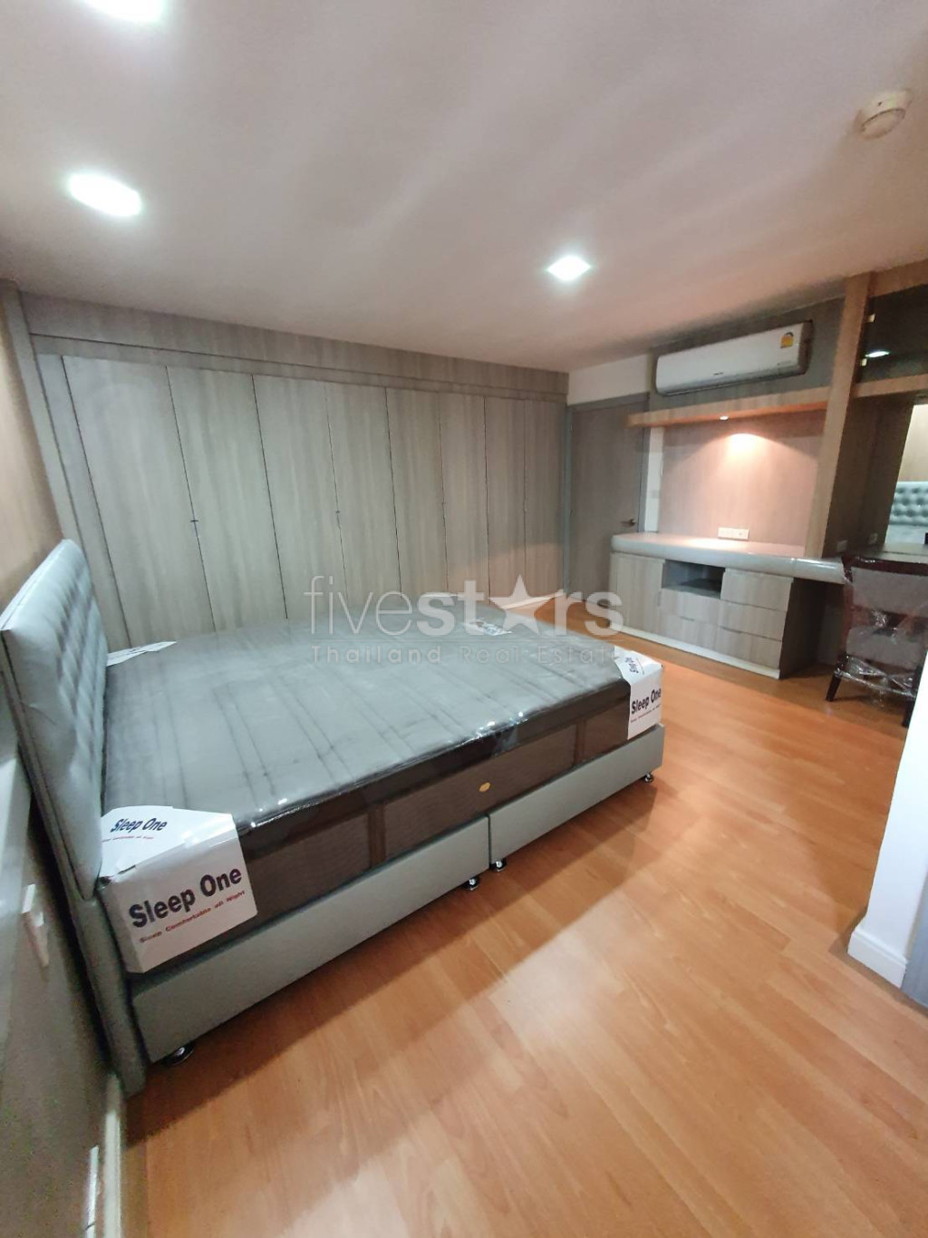 Appartement rénové de 3 chambres à louer à Phromphong, photo 9