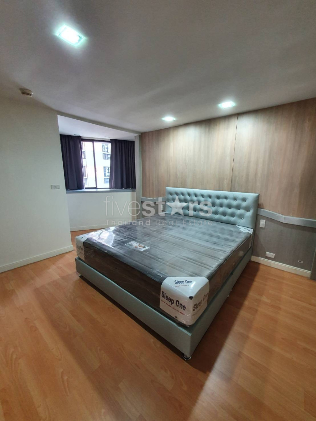 Appartement rénové de 3 chambres à louer à Phromphong, photo 3