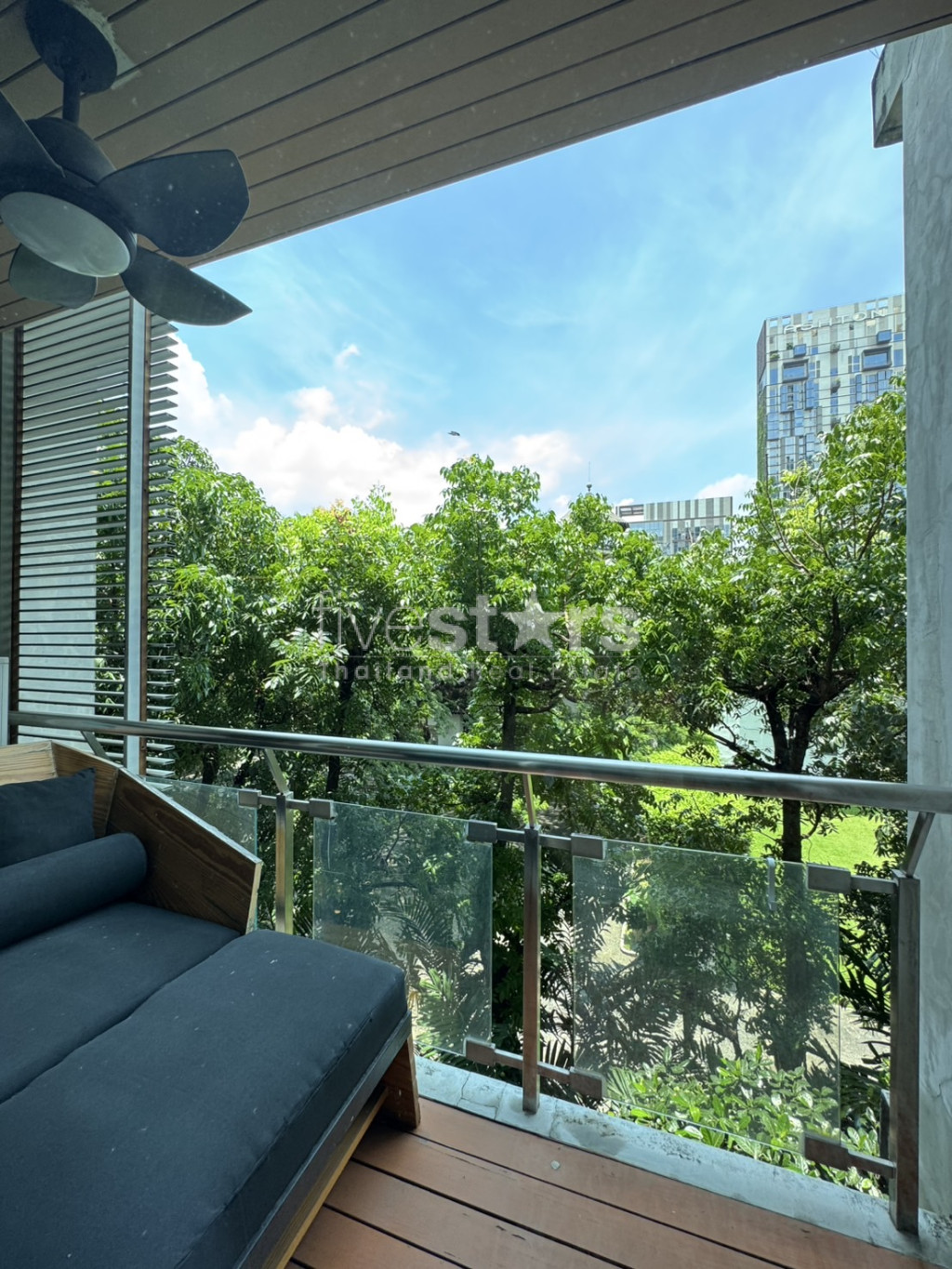Condo de 2 chambres à louer près de la station de BTS Thong Lo, photo 2