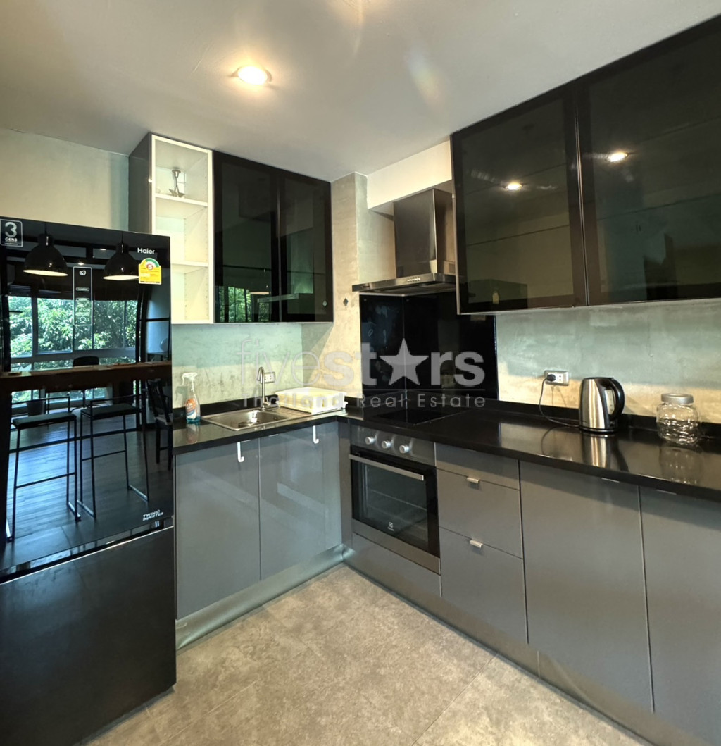 Condo de 2 chambres à louer près de la station de BTS Thong Lo, photo 7