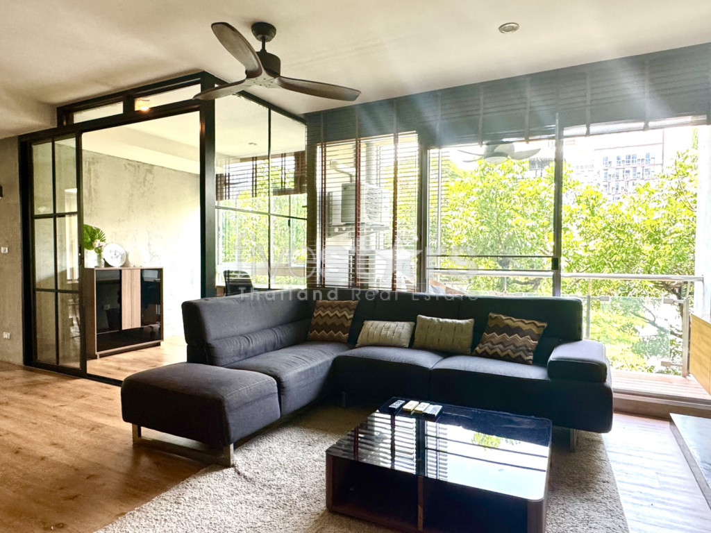 Condo de 2 chambres à louer près de la station de BTS Thong Lo