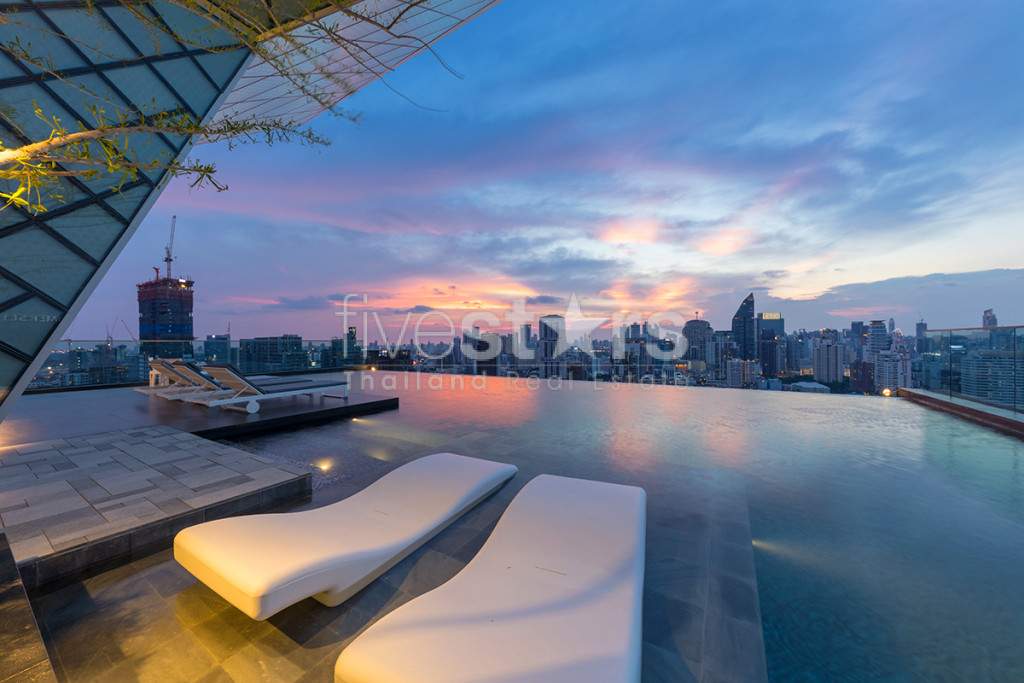 Appartement Moderne et Luxueux de 2 Chambres à Louer à Thonglor, photo 17