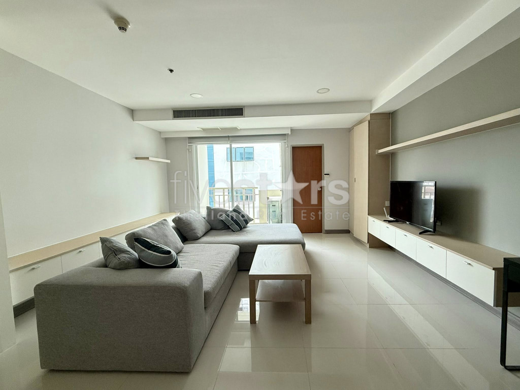 Modern 2-Bedroom Condo for Rent in Thong Lo, photo 2