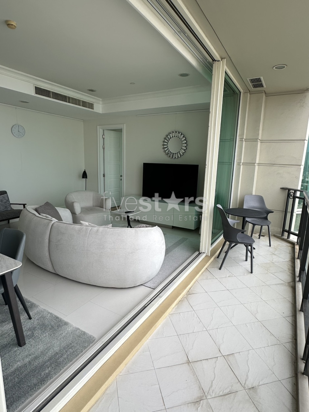 Appartement spacieux de 2 chambres à louer près du BTS Asoke, photo 3
