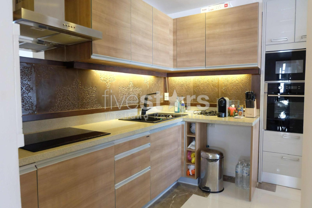 Condo de 2 chambres acceptant les animaux de compagnie à louer sur Phrom Phong, photo 11