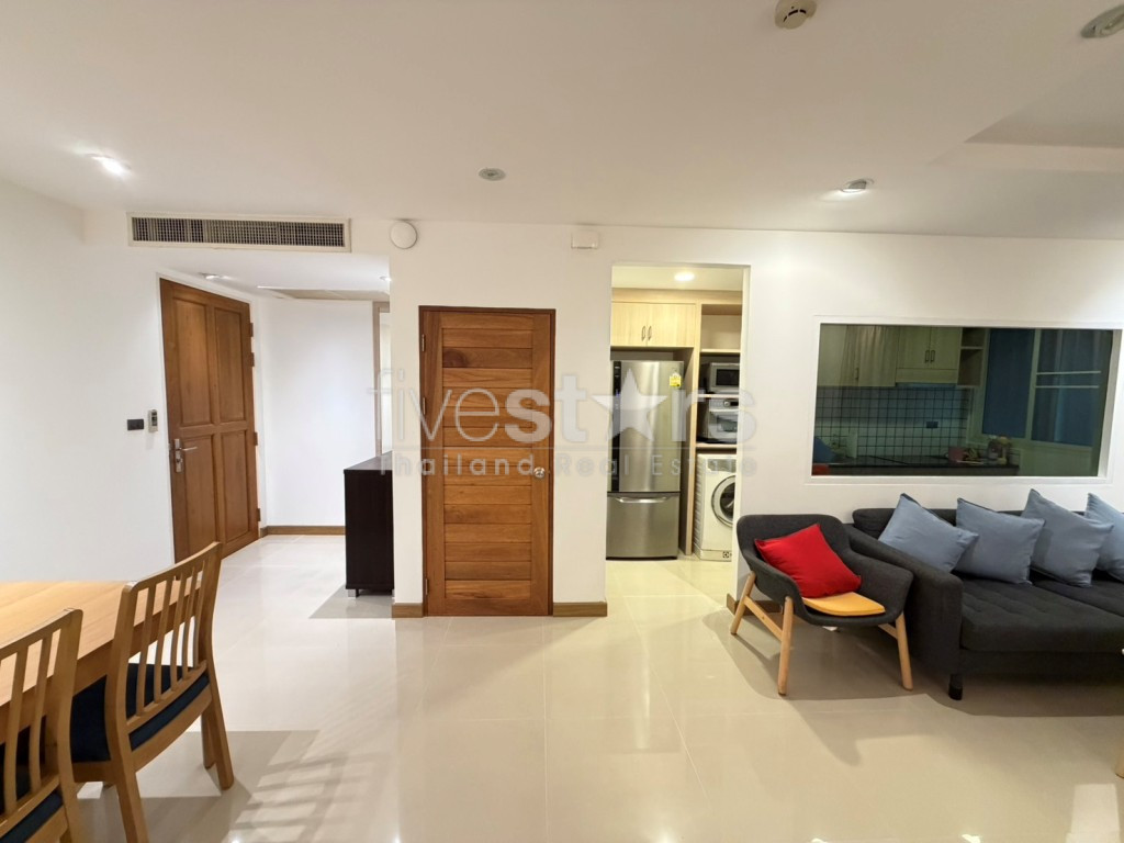 A louer quartier Phrompong appartement moderne avec 2 chambres, photo 3