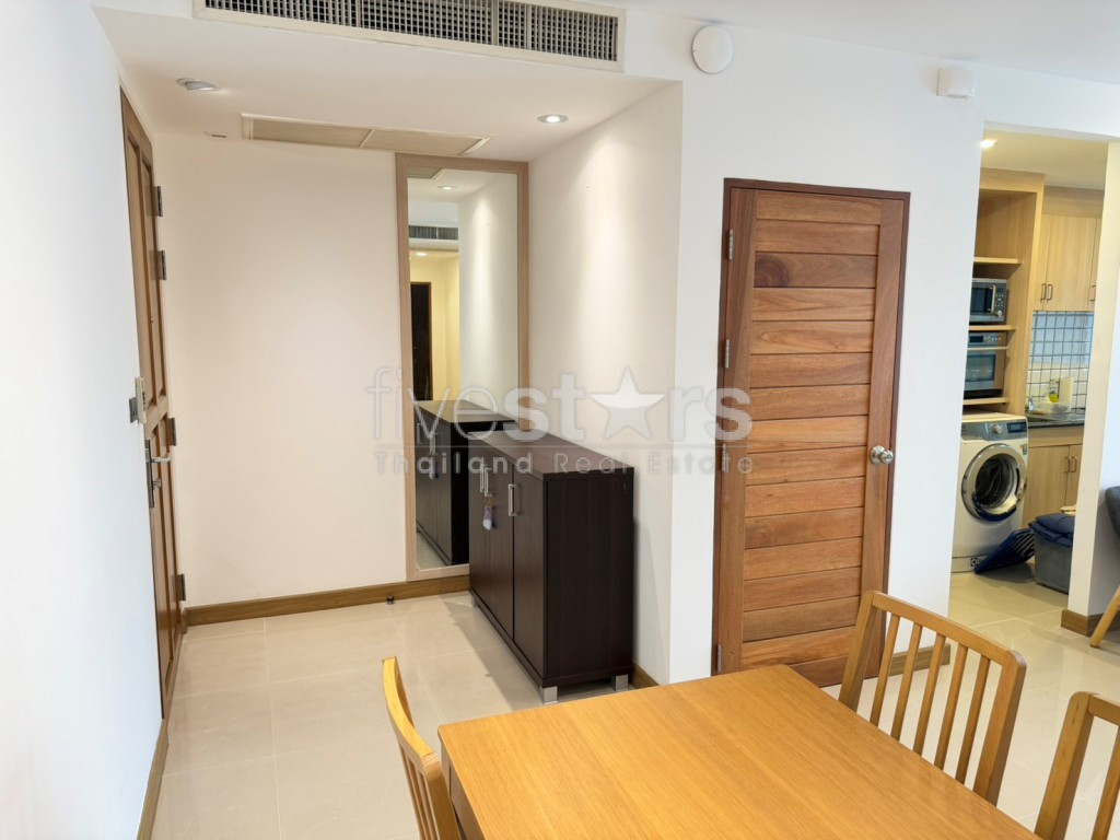 A louer quartier Phrompong appartement moderne avec 2 chambres, photo 8