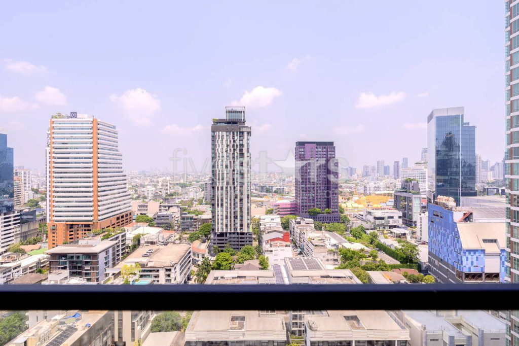 Appartement de luxe de 3 chambres à louer, situé à proximité de la station de BTS Thonglor., photo 3