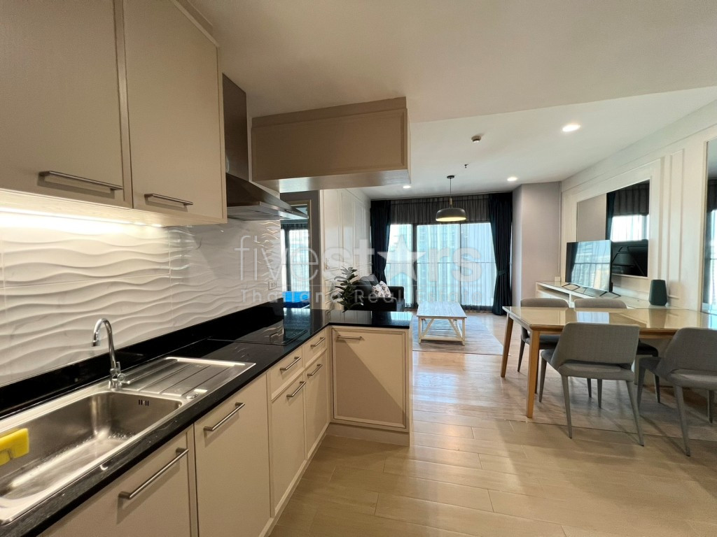 Appartement de 2 chambres récemment rénové à louer près de la station de BTS Thong Lor, photo 4