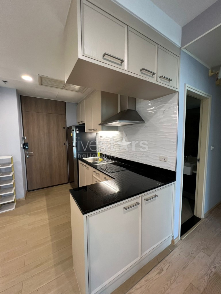 Appartement de 2 chambres récemment rénové à louer près de la station de BTS Thong Lor, photo 10