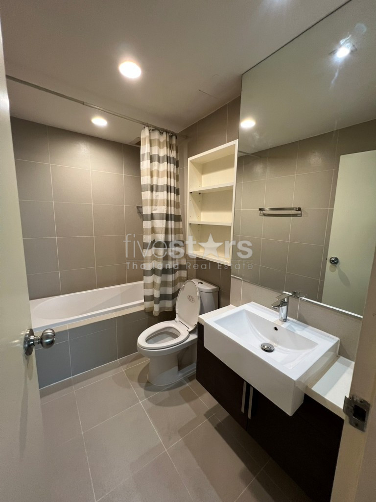 Appartement de 2 chambres récemment rénové à louer près de la station de BTS Thong Lor, photo 16