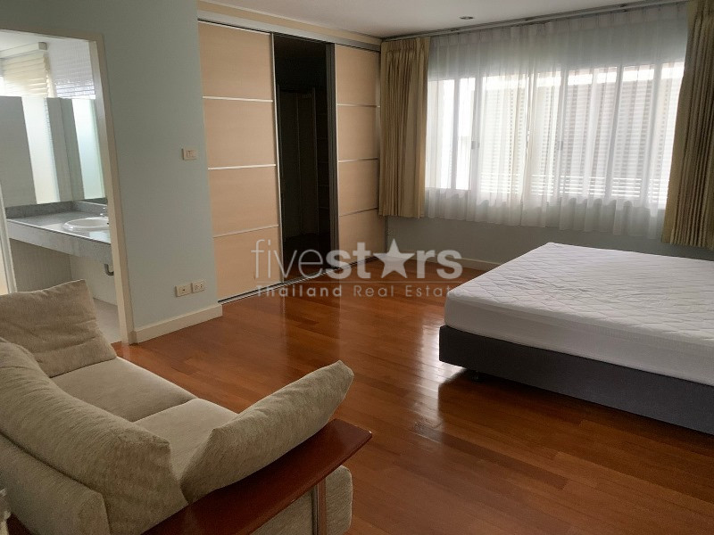 Maison individuelle de 3 chambres à louer sur Phrom Phong, photo 11