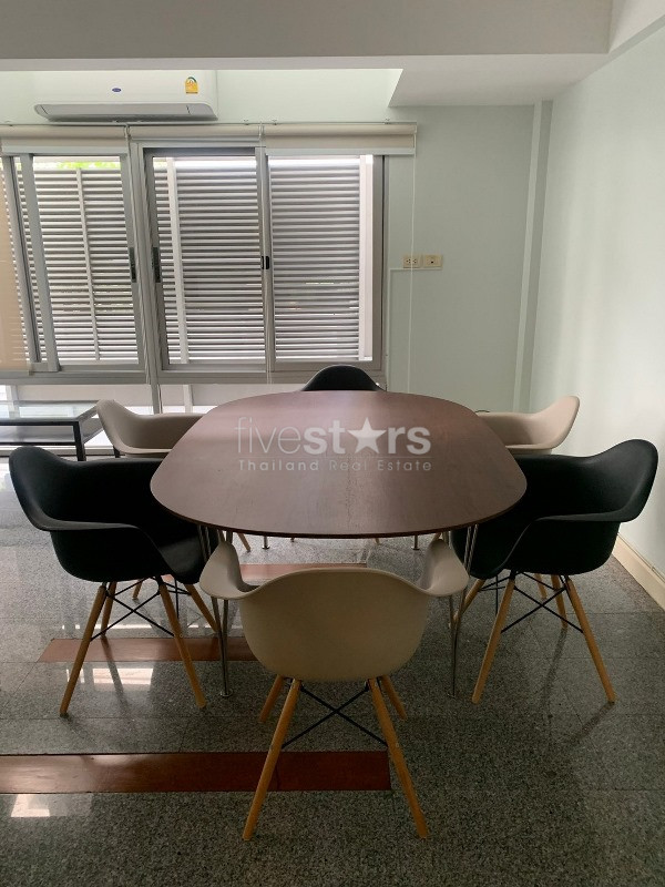 Maison individuelle de 3 chambres à louer sur Phrom Phong, photo 9