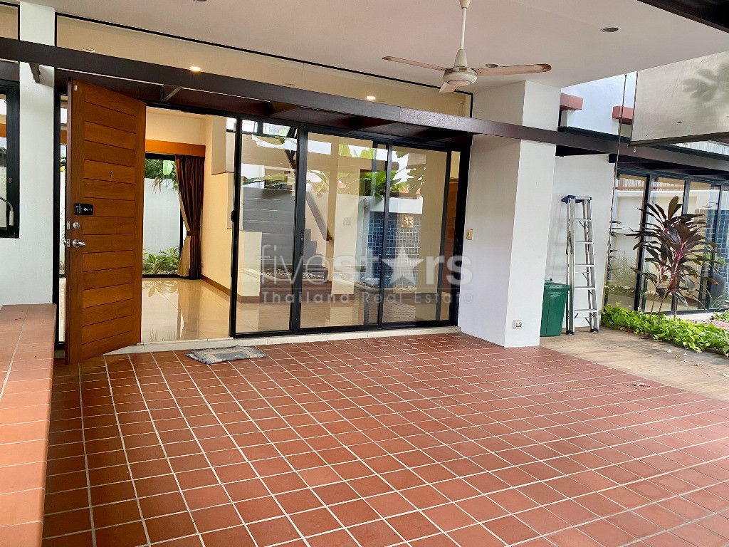 Maison avec 4 chambres et piscine à louer quartier Thonglor, photo 16