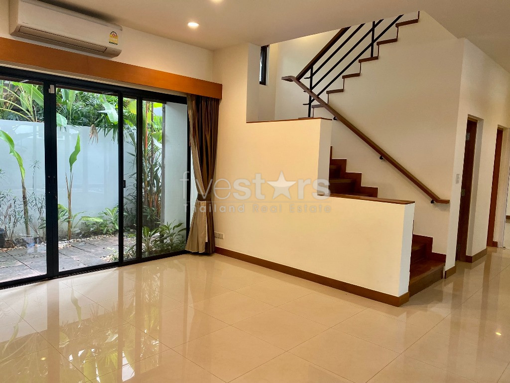 Maison avec 4 chambres et piscine à louer quartier Thonglor, photo 13