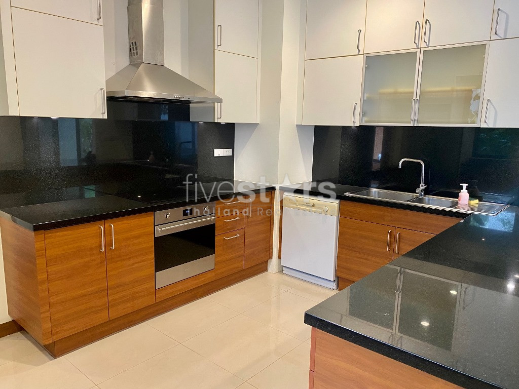 Maison avec 4 chambres et piscine à louer quartier Thonglor, photo 11