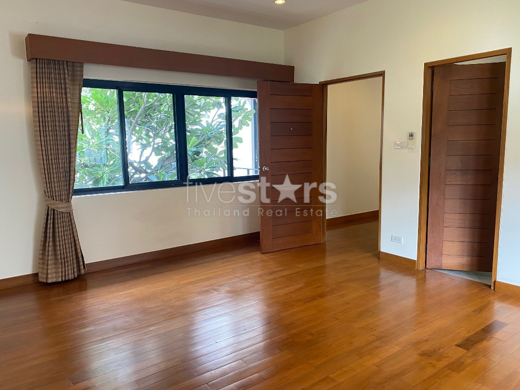 Maison avec 4 chambres et piscine à louer quartier Thonglor, photo 6