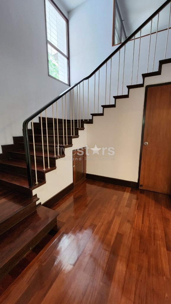 Maison de 3 chambres acceptant les animaux à louer à Phrom Phong, photo 8