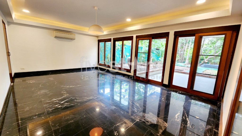 Maison de 3 chambres acceptant les animaux à louer à Phrom Phong, photo 7
