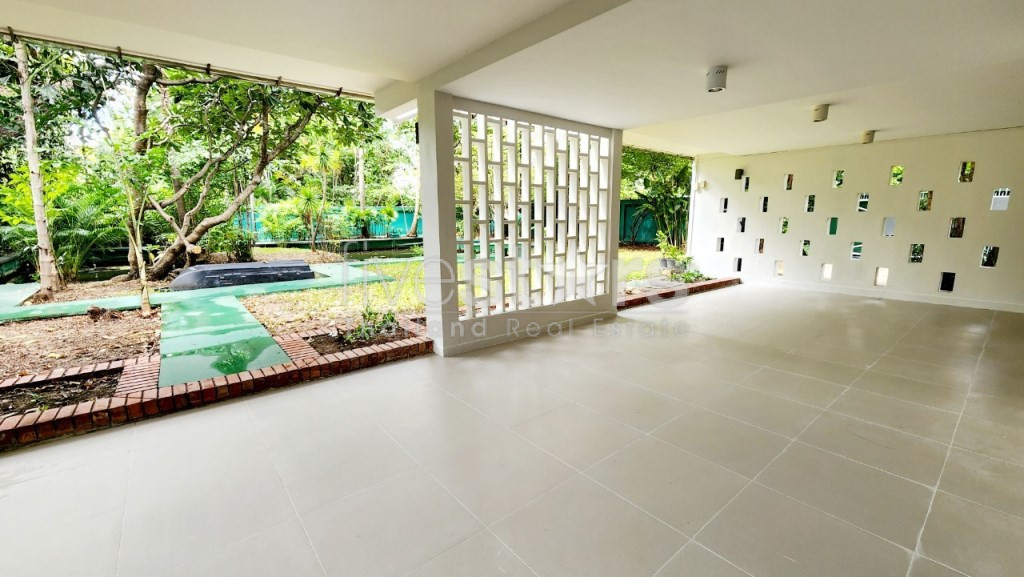 Maison de 3 chambres acceptant les animaux à louer à Phrom Phong