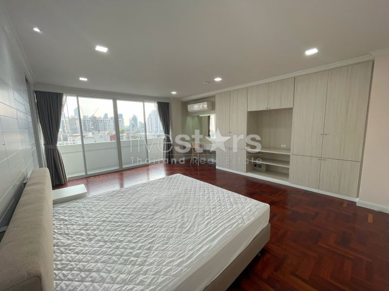 Immense condo de 3 chambres à louer à Phrom Phong, photo 3
