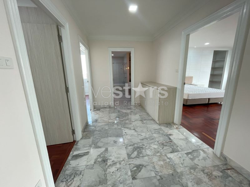 Immense condo de 3 chambres à louer à Phrom Phong, photo 15
