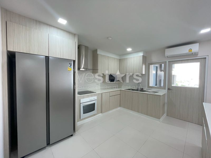 Immense condo de 3 chambres à louer à Phrom Phong, photo 17