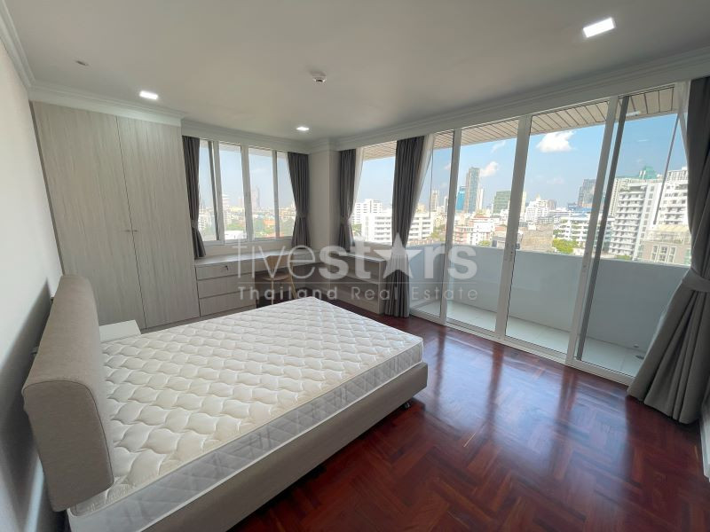 Immense condo de 3 chambres à louer à Phrom Phong, photo 7