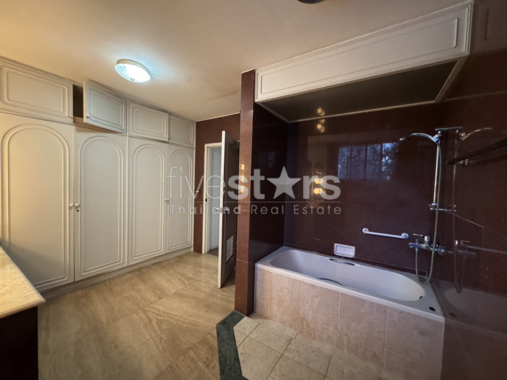 Vintage house 5 bedrooms for rent Thonglor, photo 15