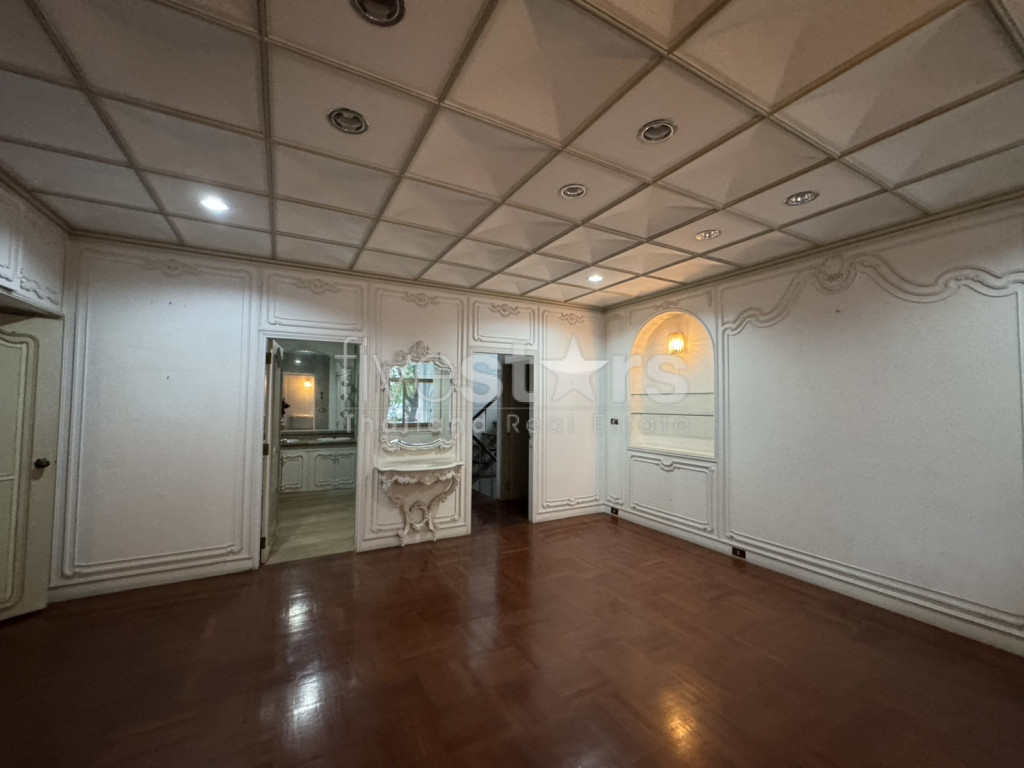 Vintage house 5 bedrooms for rent Thonglor, photo 11