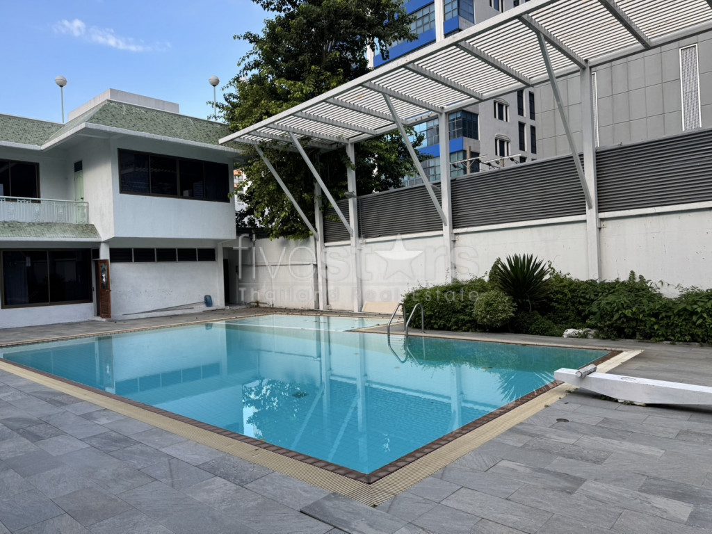 Vintage house 5 bedrooms for rent Thonglor, photo 19