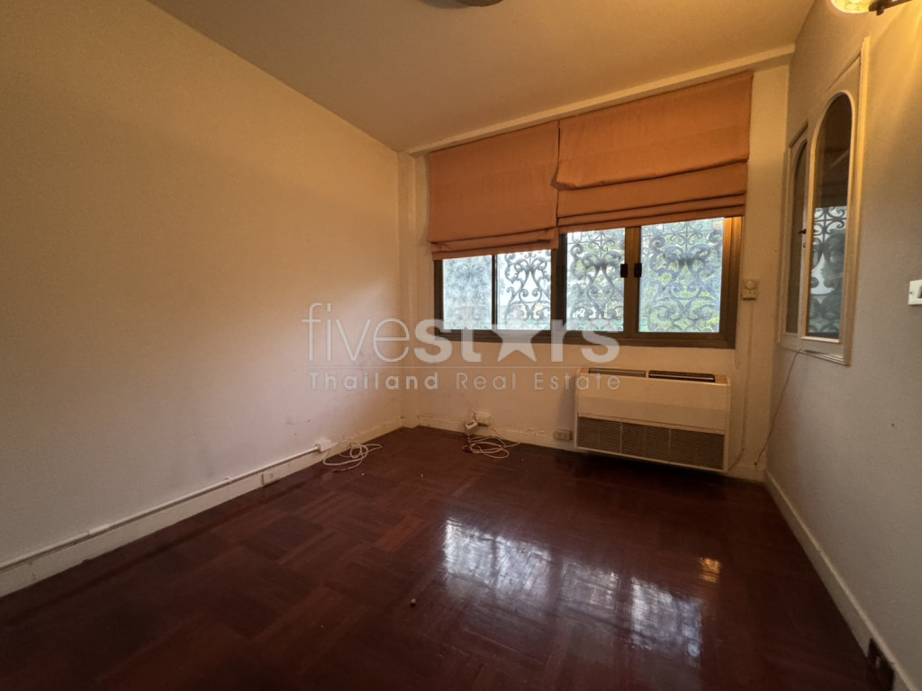 Vintage house 5 bedrooms for rent Thonglor, photo 13