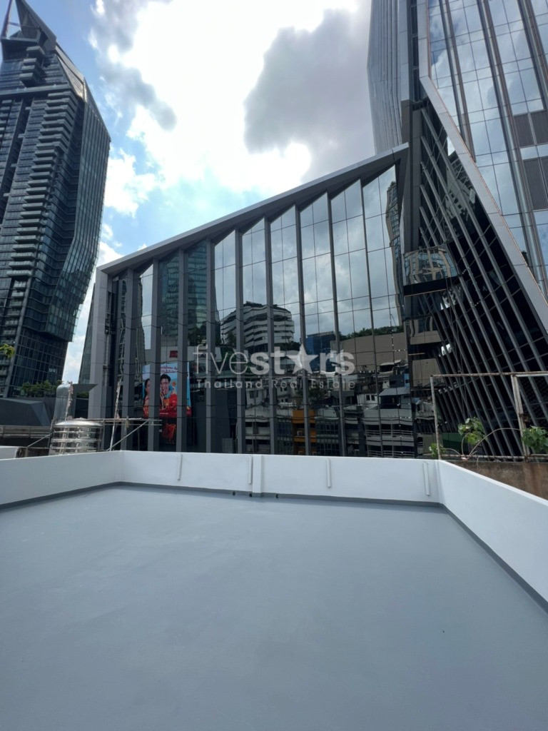 Immeuble commercial de 4 étages à louer près de la station Phrom Phong BTS, photo 9