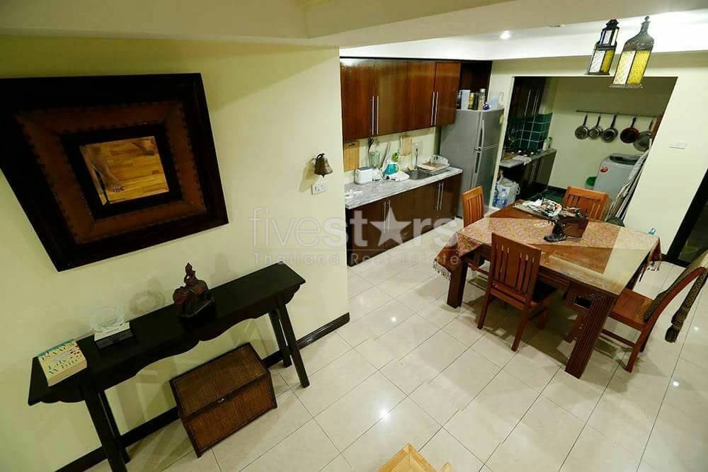 Maison de ville de 3 chambres à louer à proximité de la station BTS Thonglor, photo 4