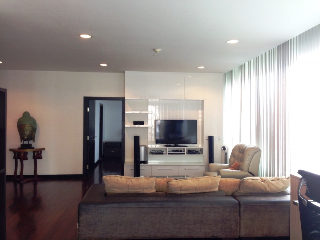 Appartement spacieux de 2 chambres à louer quartier Phrom Phong