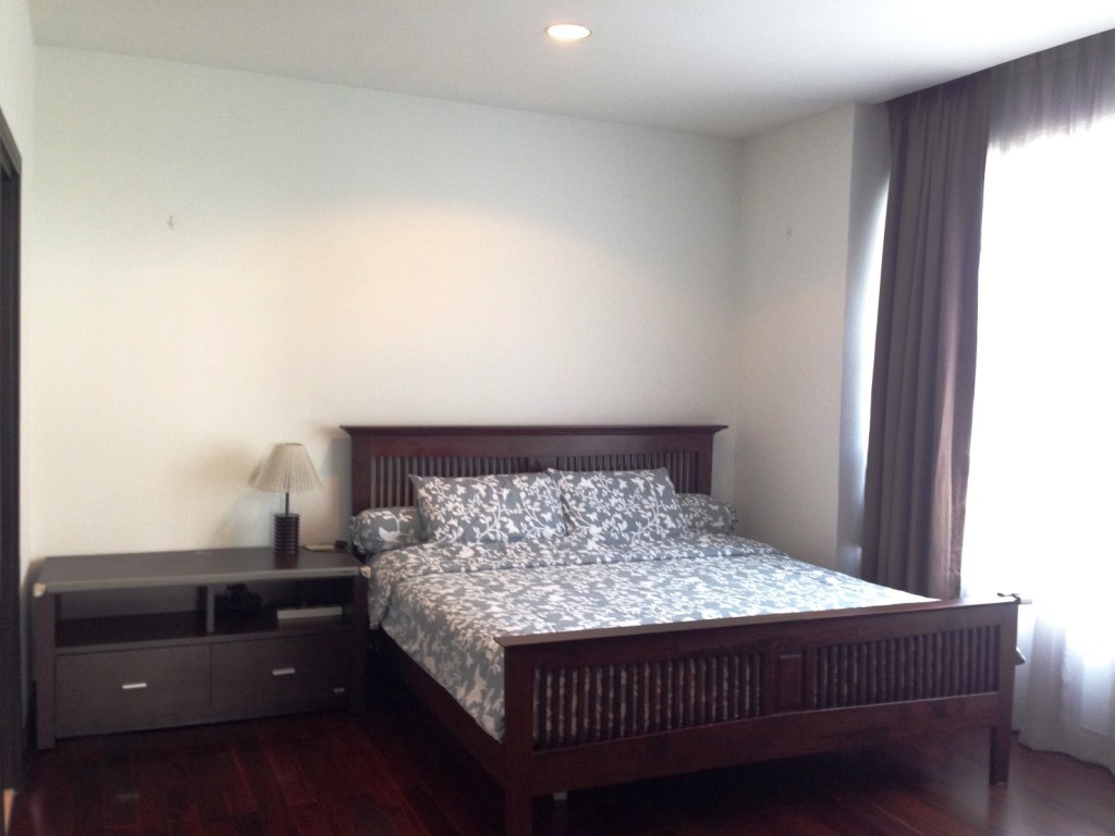 Appartement spacieux de 2 chambres à louer quartier Phrom Phong, photo 3