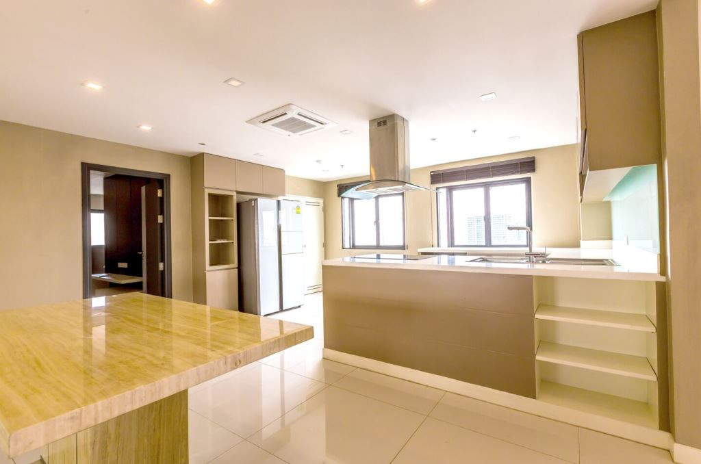 Appartement 2-chambres situé en haut étage dans le quartier de Thonglor, photo 7