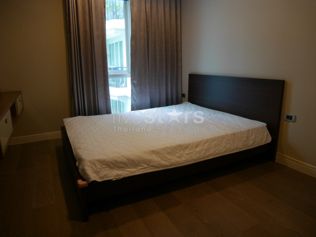 Condo de 3 chambres à côté du parc Benchasiri à louer, photo 7