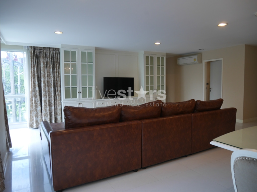 Condo de 3 chambres à côté du parc Benchasiri à louer, photo 3