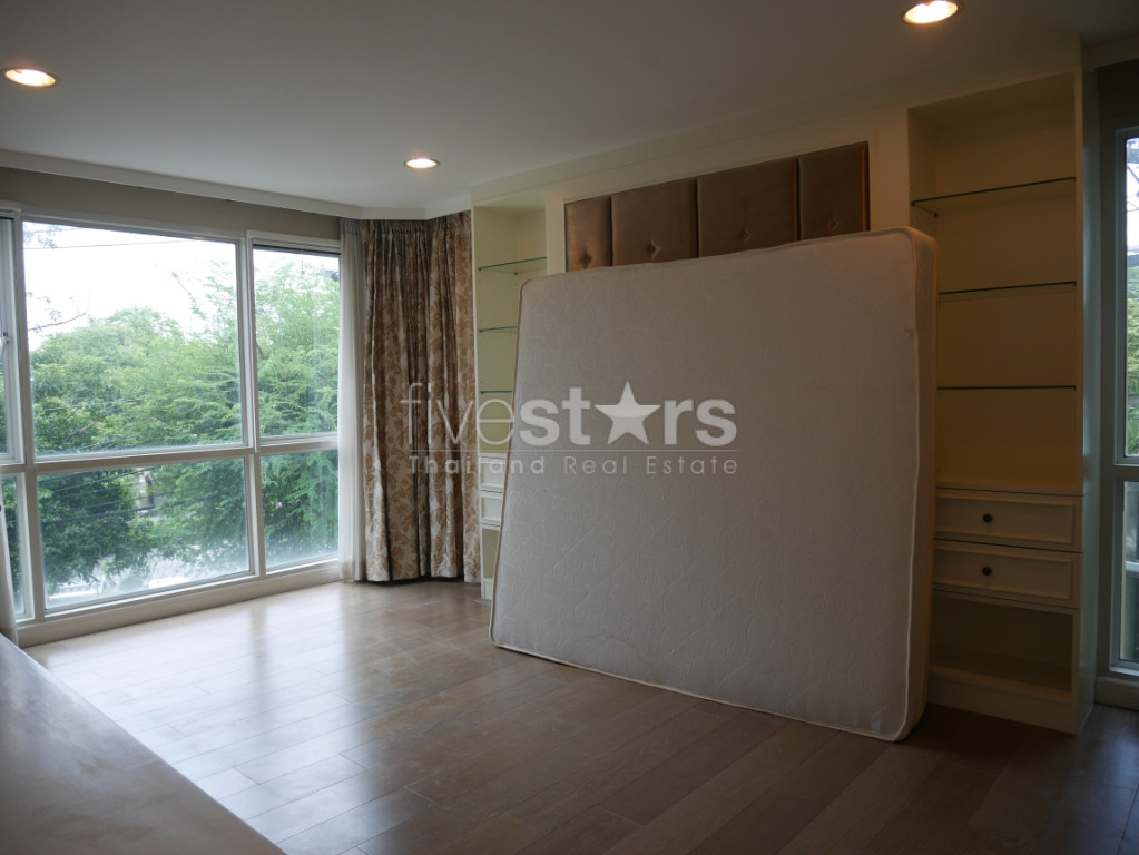 Condo de 3 chambres à côté du parc Benchasiri à louer, photo 8