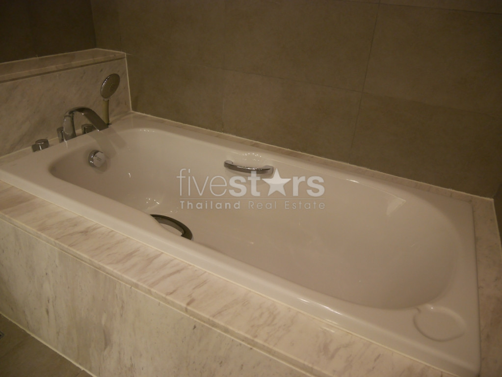 Appartement moderne de 3 chambres à coucher près de Emporium et du métro, photo 14