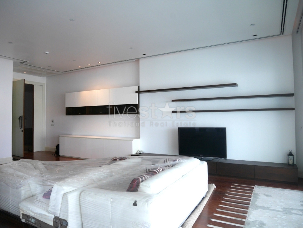 Magnifique condo 2 chambres avec piscine privée près de Emquartier, photo 2