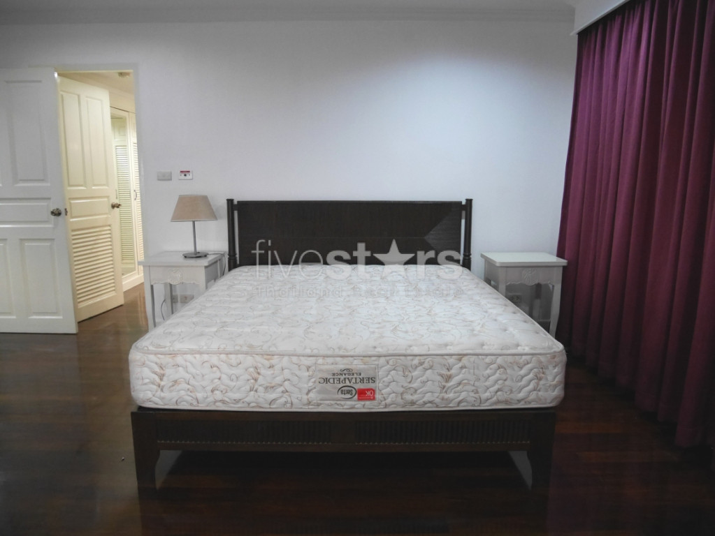 Immense condo de 4 chambres en duplex avec piscine privée à Phrom Phong, photo 14