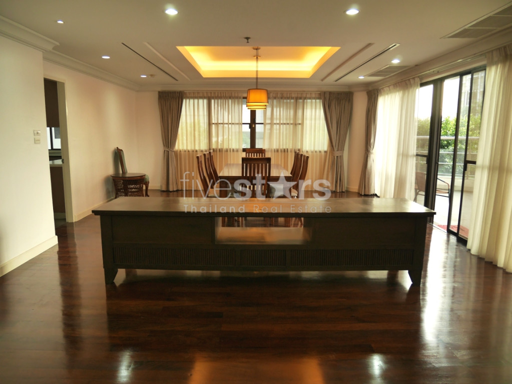 Immense condo de 4 chambres en duplex avec piscine privée à Phrom Phong, photo 7