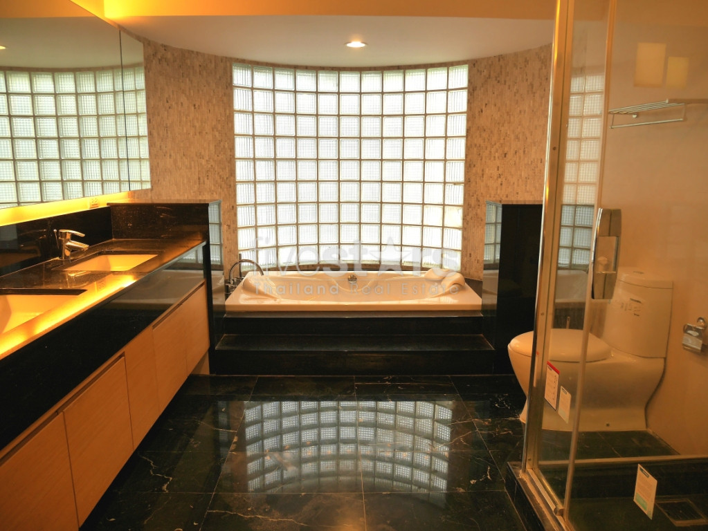 magnifique condo de 3 chambres en duplex avec piscine privée à proximité de Emporium, photo 12