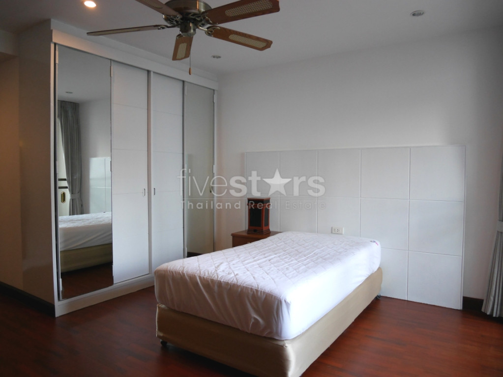 Superbe appartement en duplex de 4 chambres de 420m² à proximité de Emquartier, photo 13