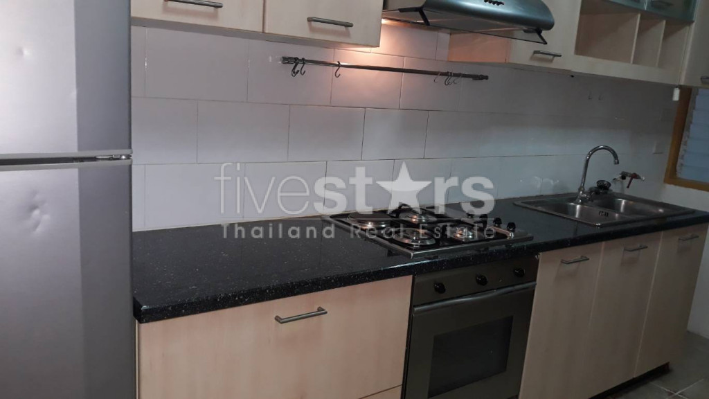 Grand appartement de 2 chambres à Thonglor, photo 13
