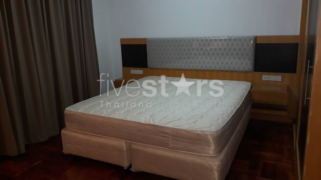 Grand appartement de 2 chambres à Thonglor, photo 5