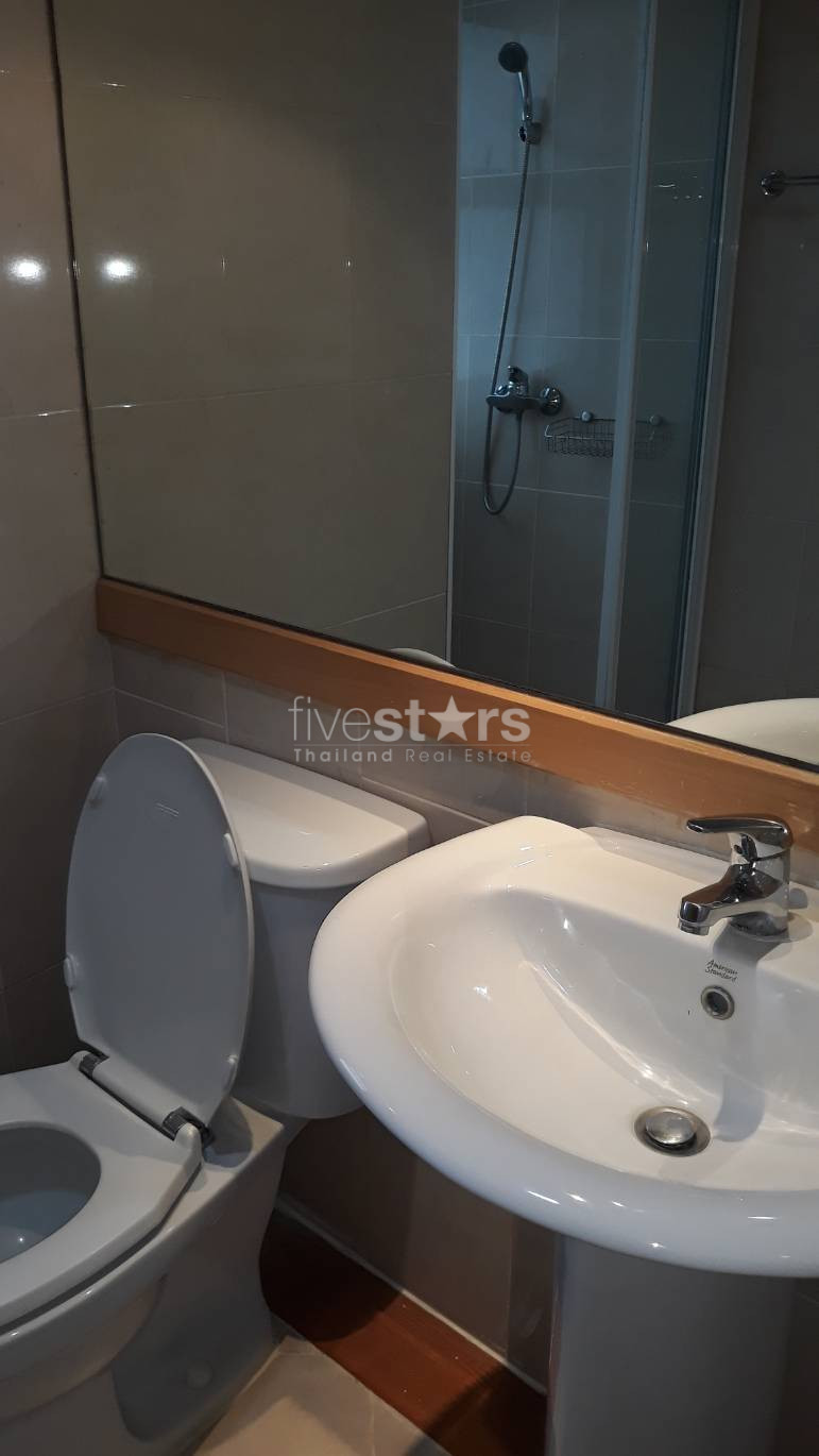 Grand appartement de 2 chambres à Thonglor, photo 15